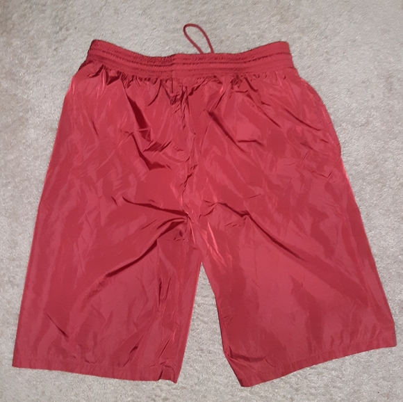 MEN'S GUCCI RED SWIM TRUNKS - Picture 4 of 8
